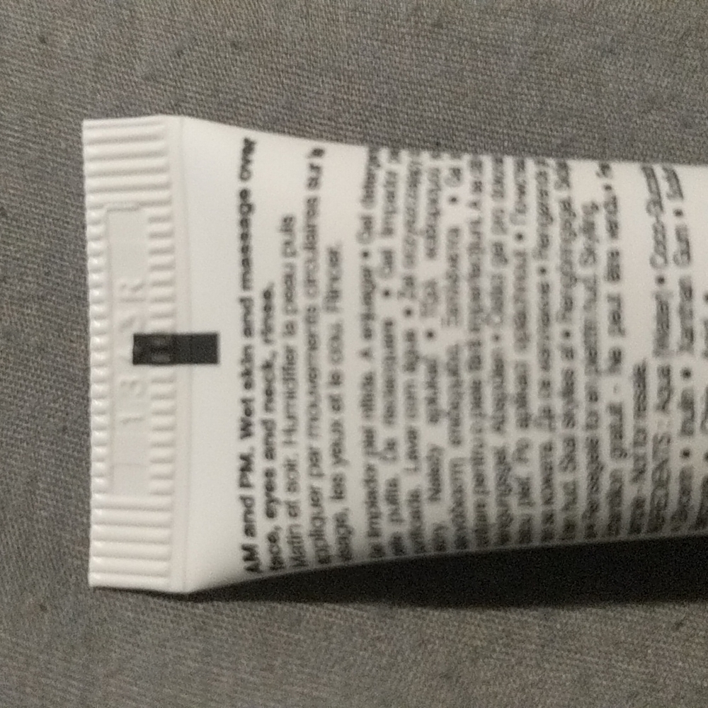 Clean Skin Gel - Picture 3 of 3